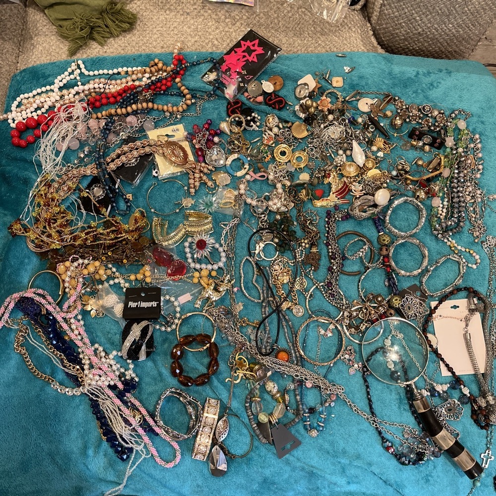 10lb VINTAGE TO NOW ESTATE SALE COSTUME JEWELRY LOT WEAR IT OR CRAFT IT